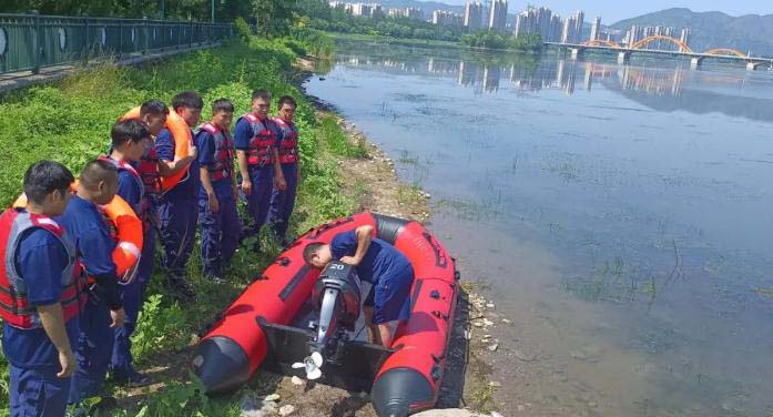 補短板強弱項，提技能礪精兵，縣應急管理局開展水上救援訓練